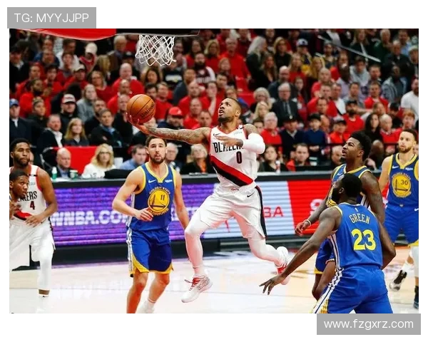 勇士与开拓者激战四月之夜回顾精彩瞬间与关键时刻分析