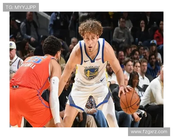 勇士与雷霆精彩对决回放分析赛场亮点与球员表现全景回顾